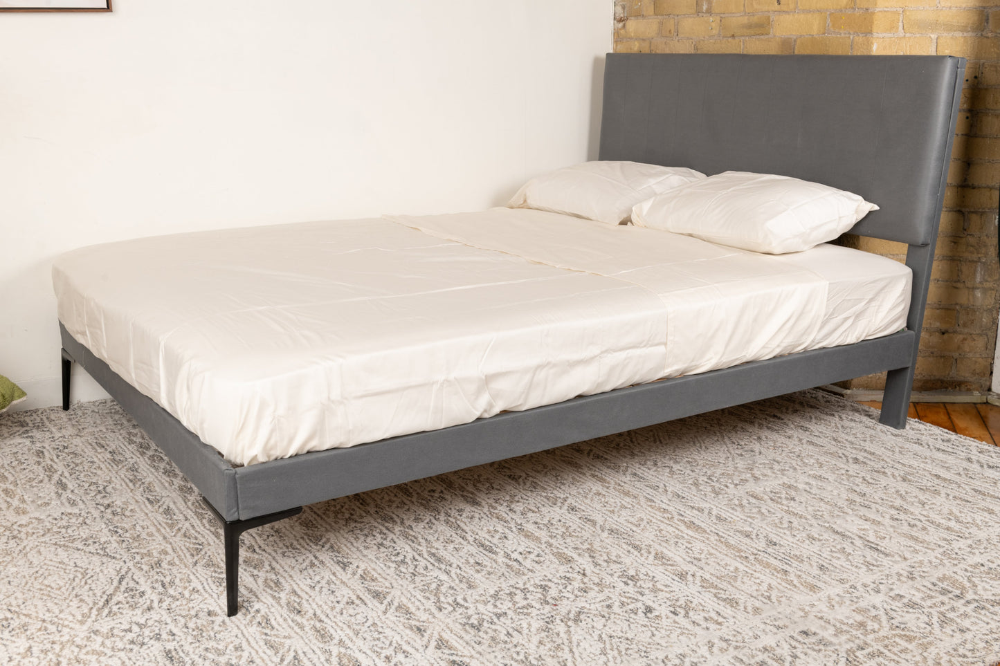Elegant Queen Size Bed Frame with Wooden Slats