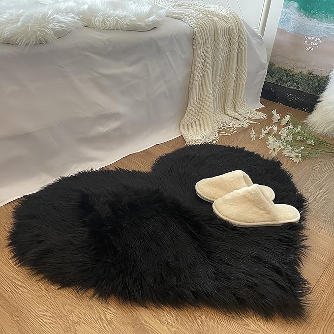 Shaggy carpet Heart - Anti slip with Quality specifications   60 x 70cm►1.96 x 2.29ft