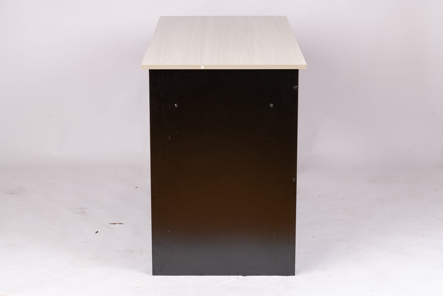 Stylish Managerial Desk – Elevate Your Workspace