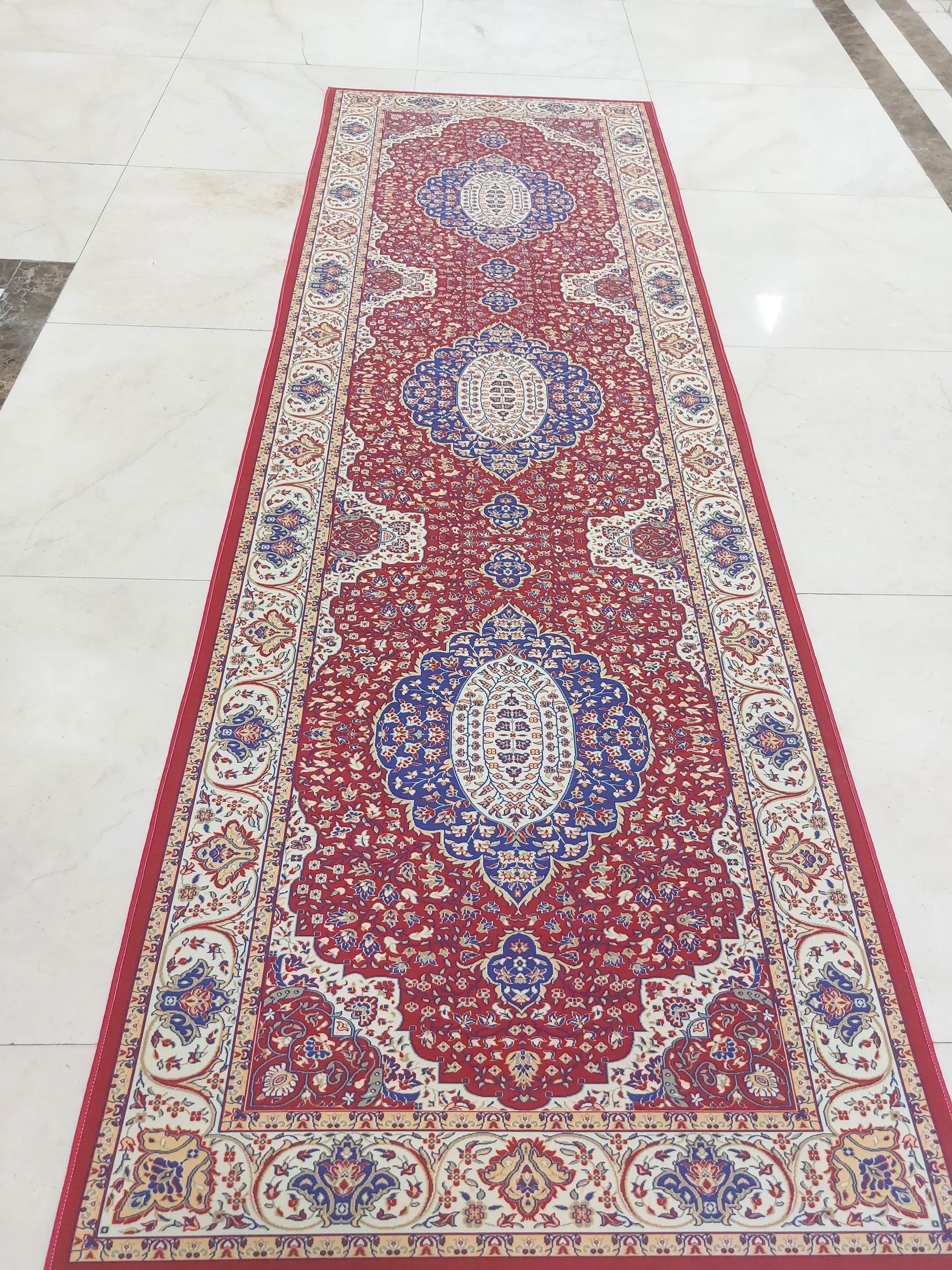   Crystal  carpet - Runner - Anti slip with Quality specifications 80 x 244cm►2.62 x 8.00ft