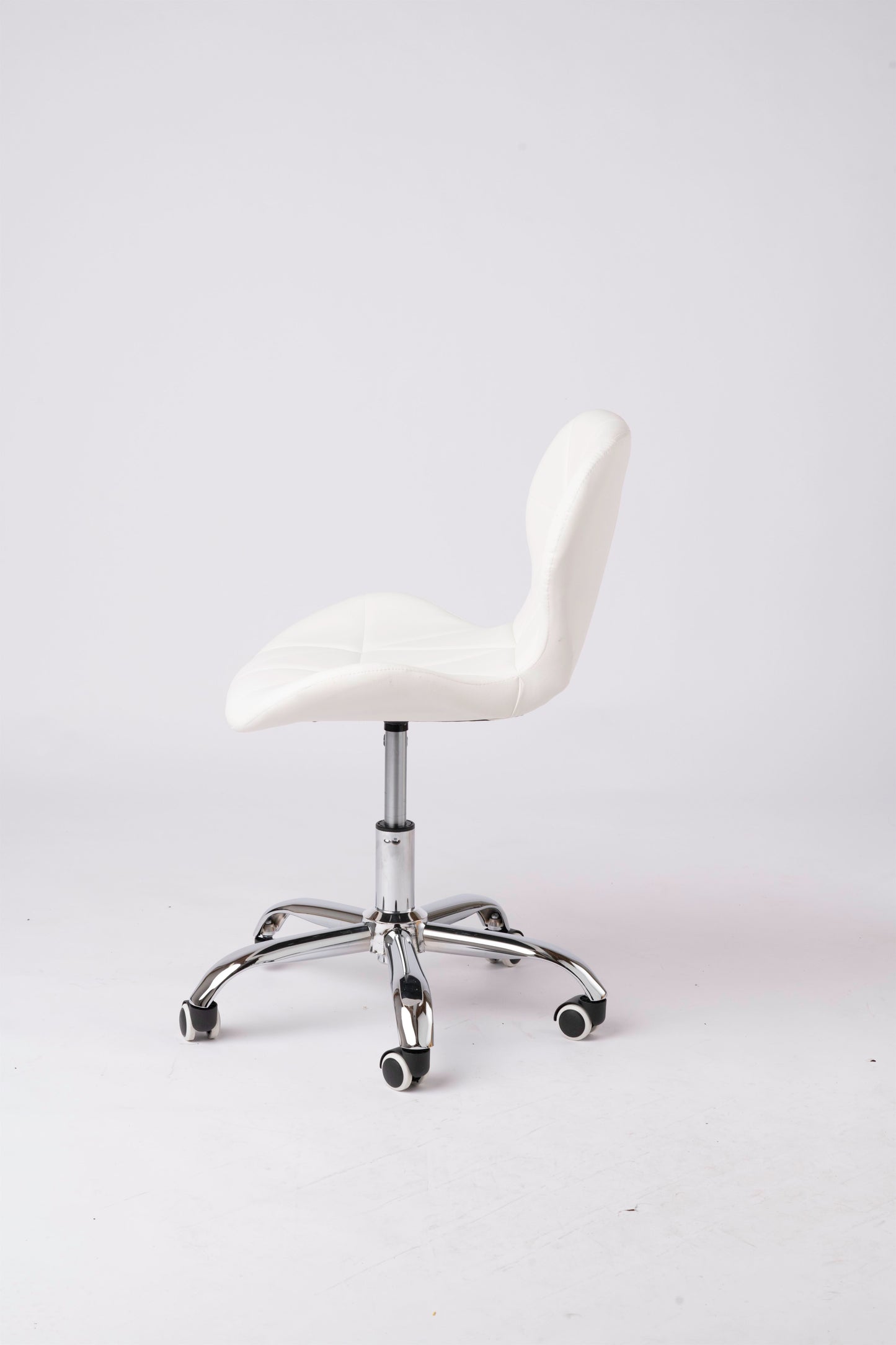 Ergonomic Leather Chair for Office or Waiting Room