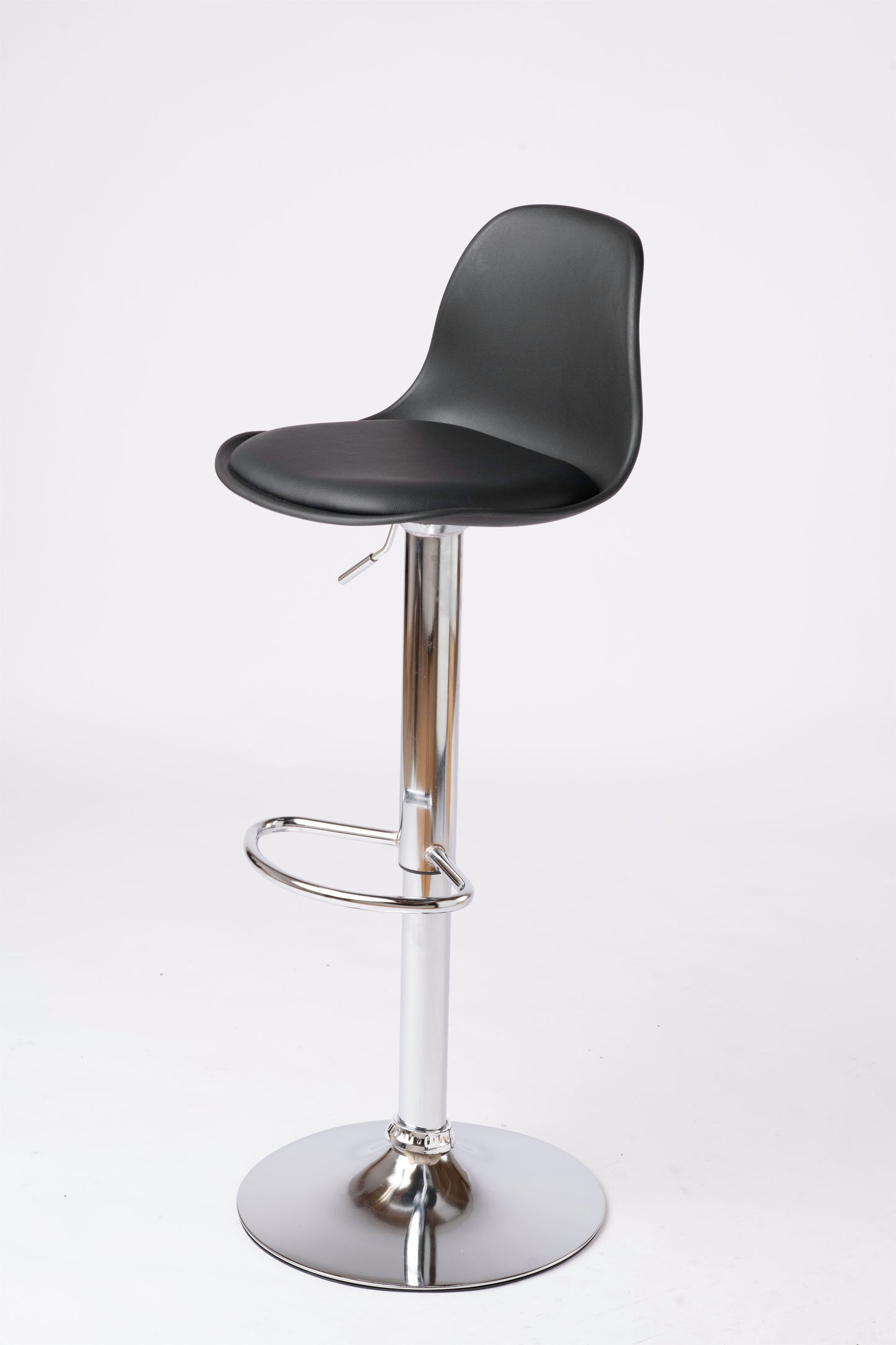 Modern Leather Dining Chair – Stylish & Comfortable