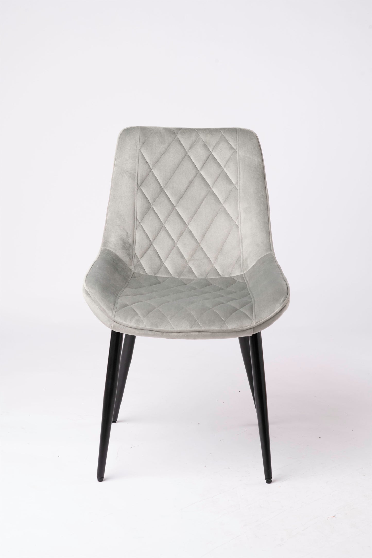 Luxurious Velvet Dining Chair – Modern & Comfortable