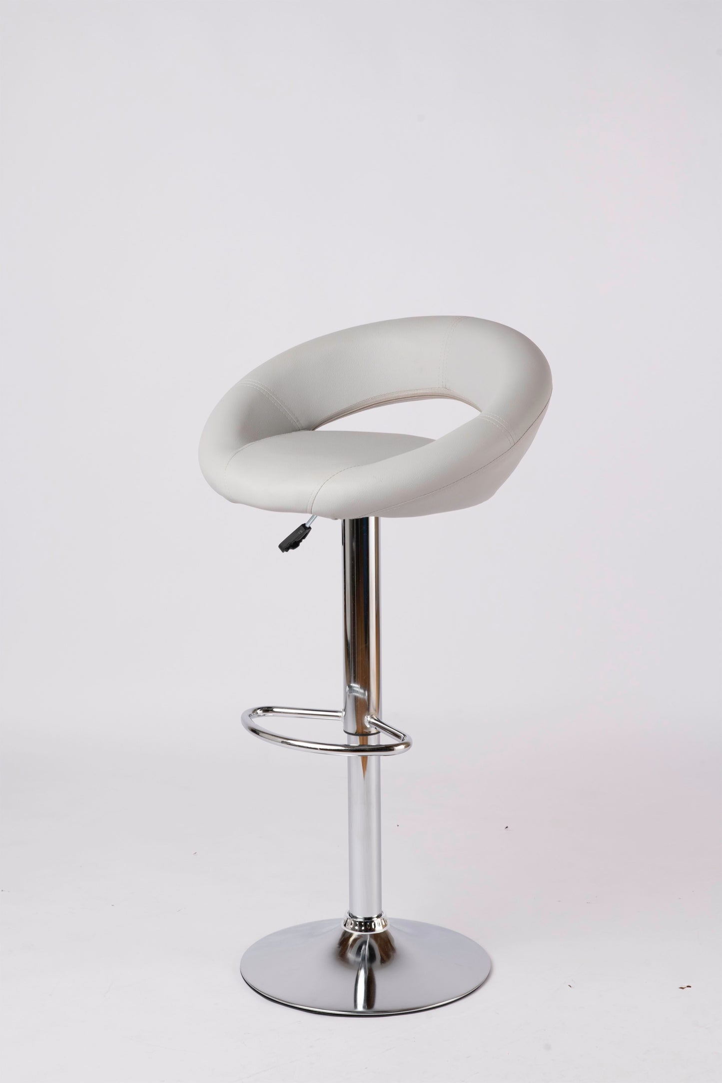 Stylish Leather Dining Chair – Modern & Comfortable