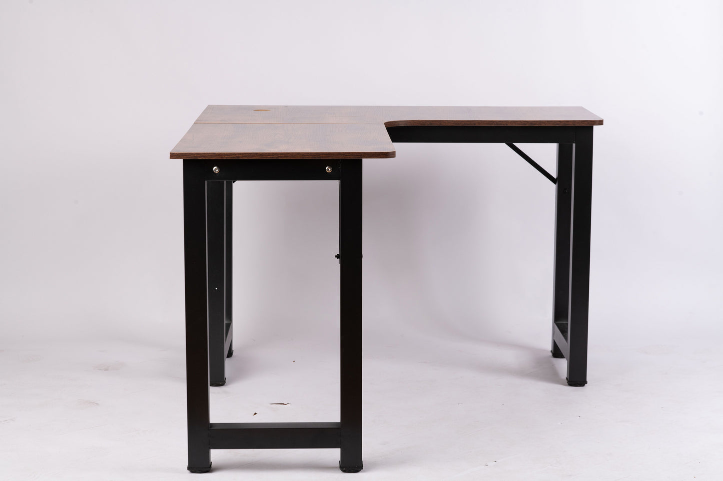 Contemporary L-Shaped Office Desk – Multi-Tasking & Space-Saving