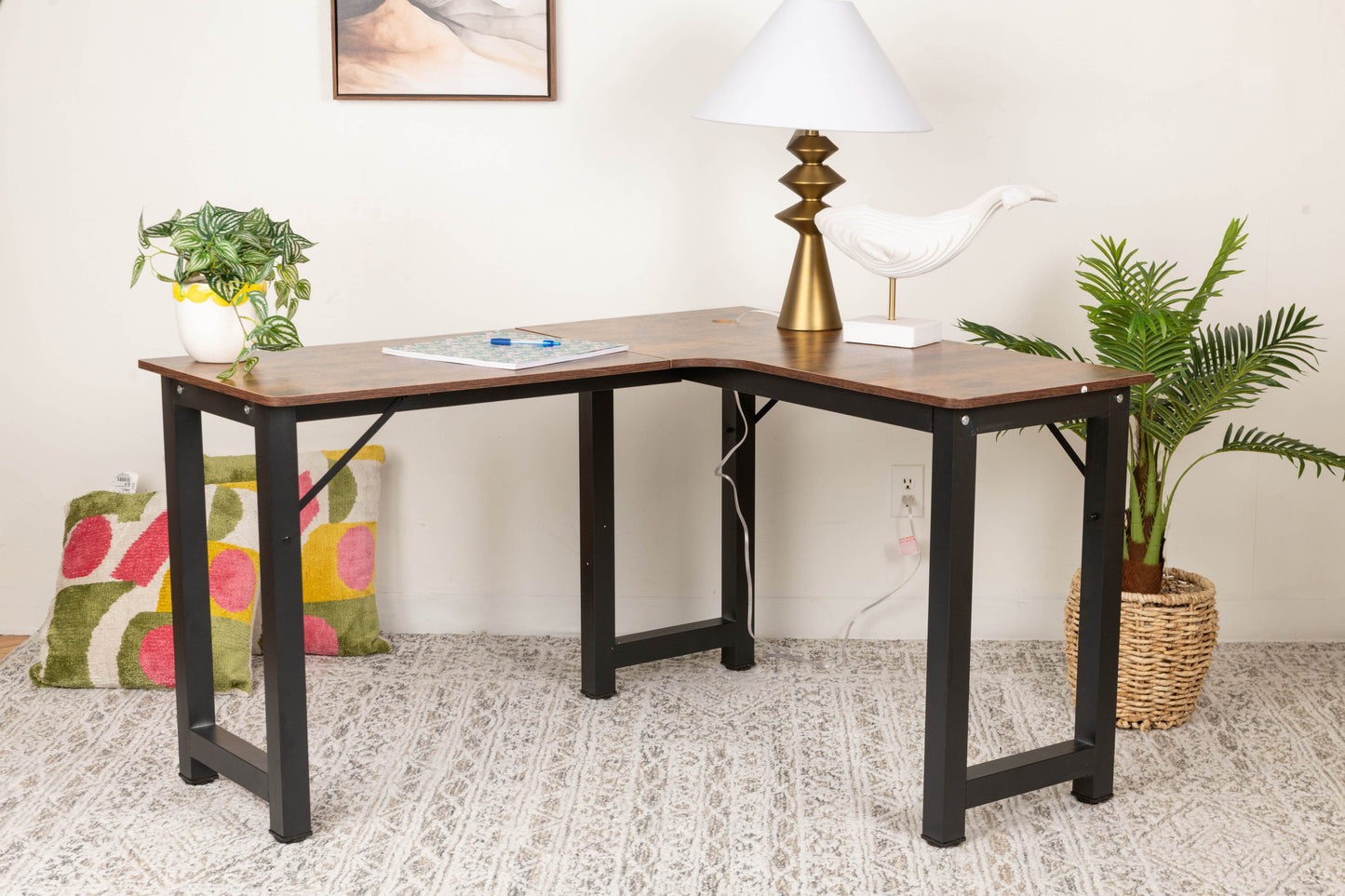 Contemporary L-Shaped Office Desk – Multi-Tasking & Space-Saving