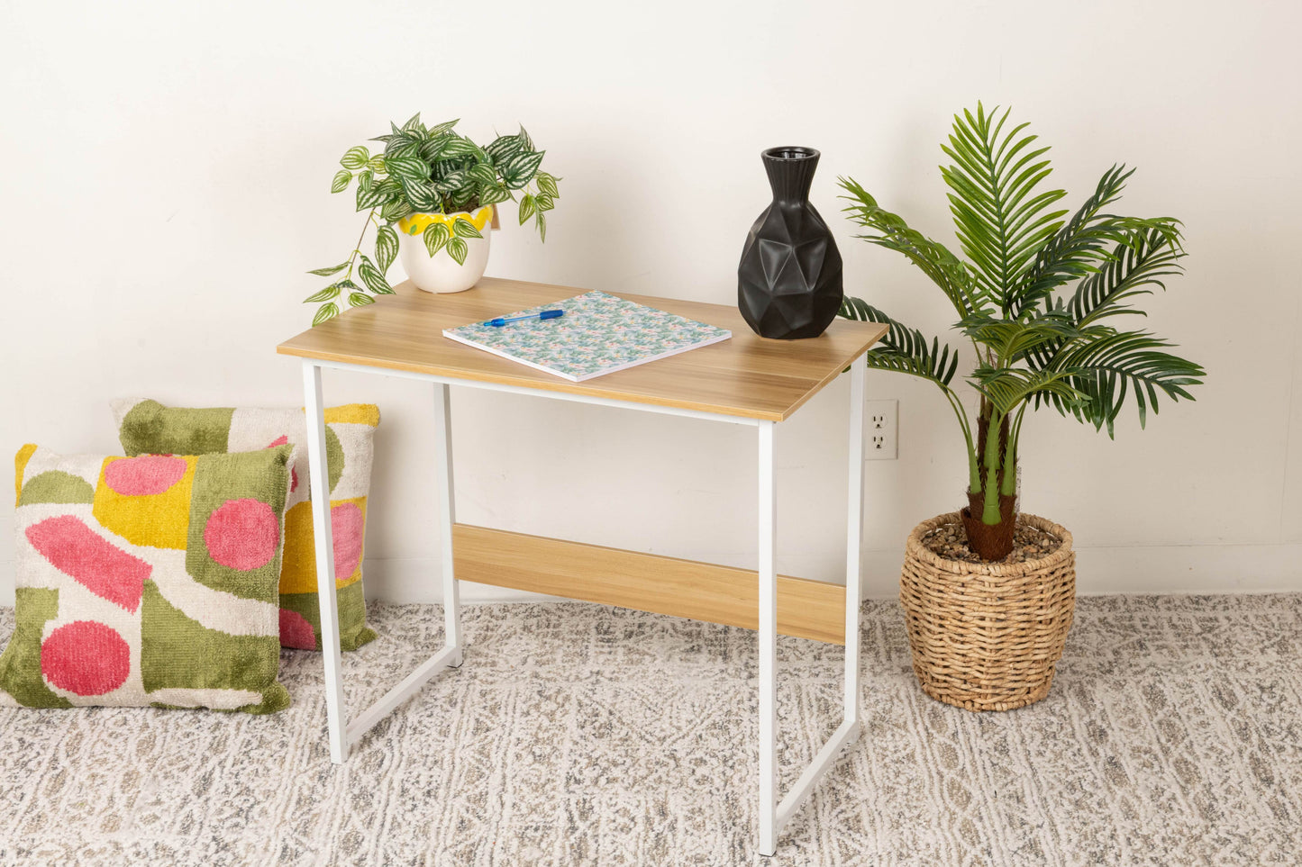 Chic Minimalist Computer Desk for Home & Office