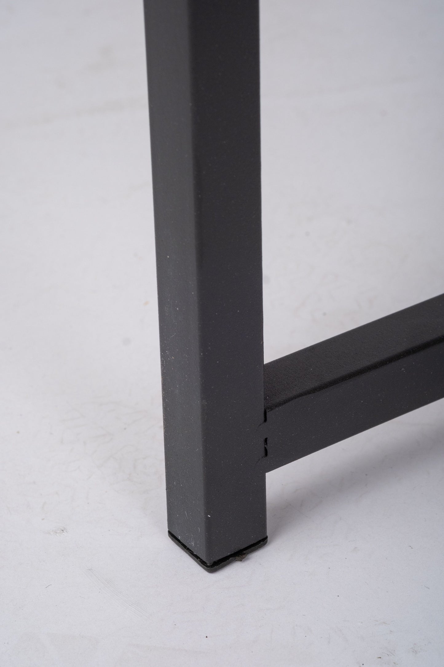 Chic Minimalist Computer Desk for Home & Office