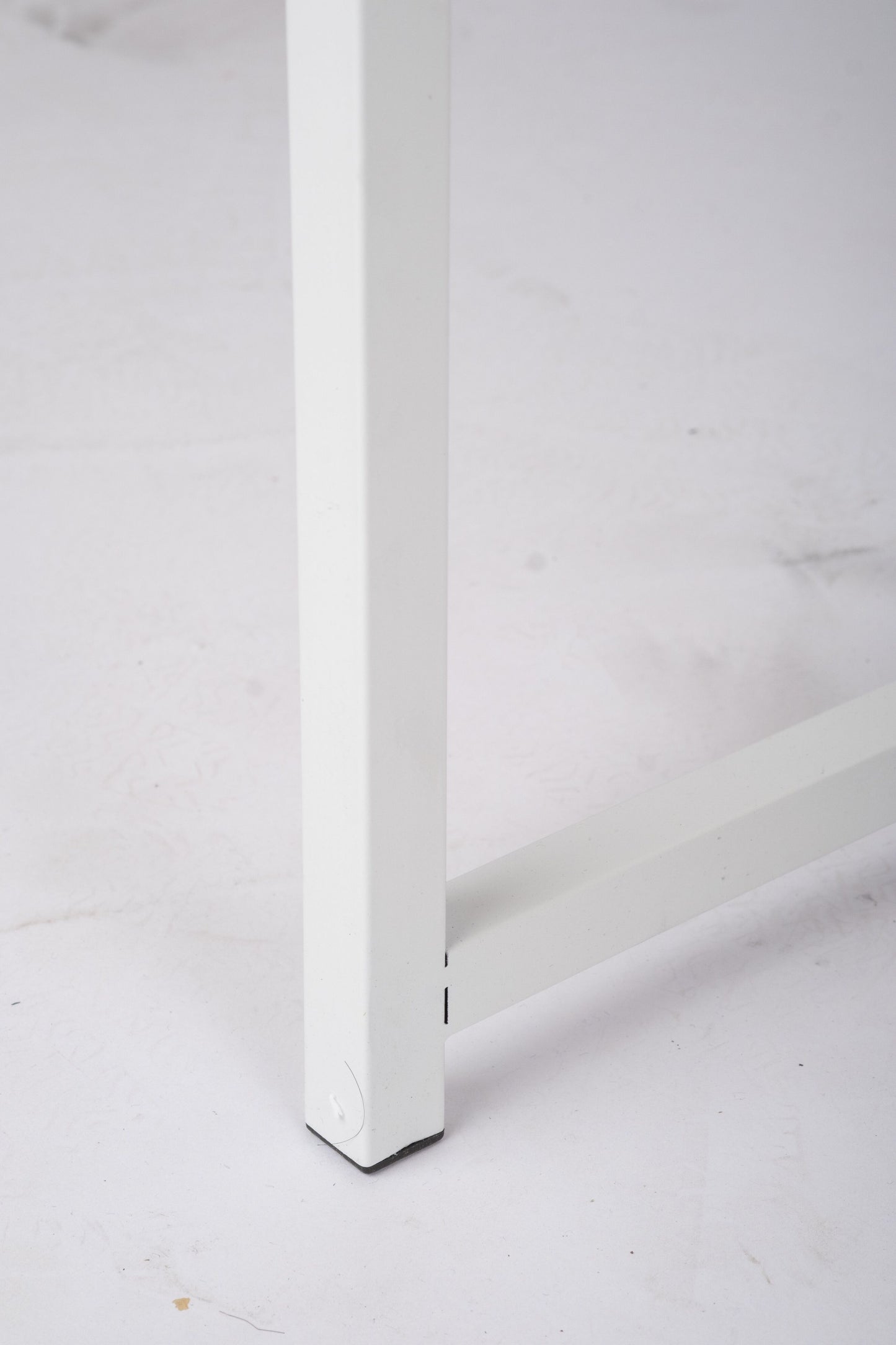 Chic Minimalist Computer Desk for Home & Office